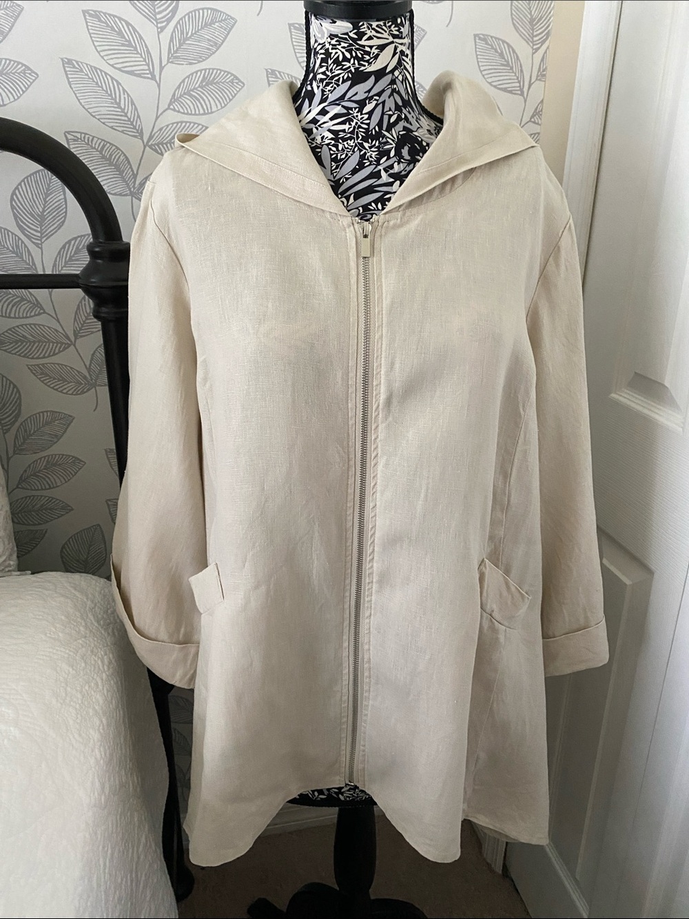 For Cynthia oatmeal linen zip front hooded jacket with draped hemline size XL